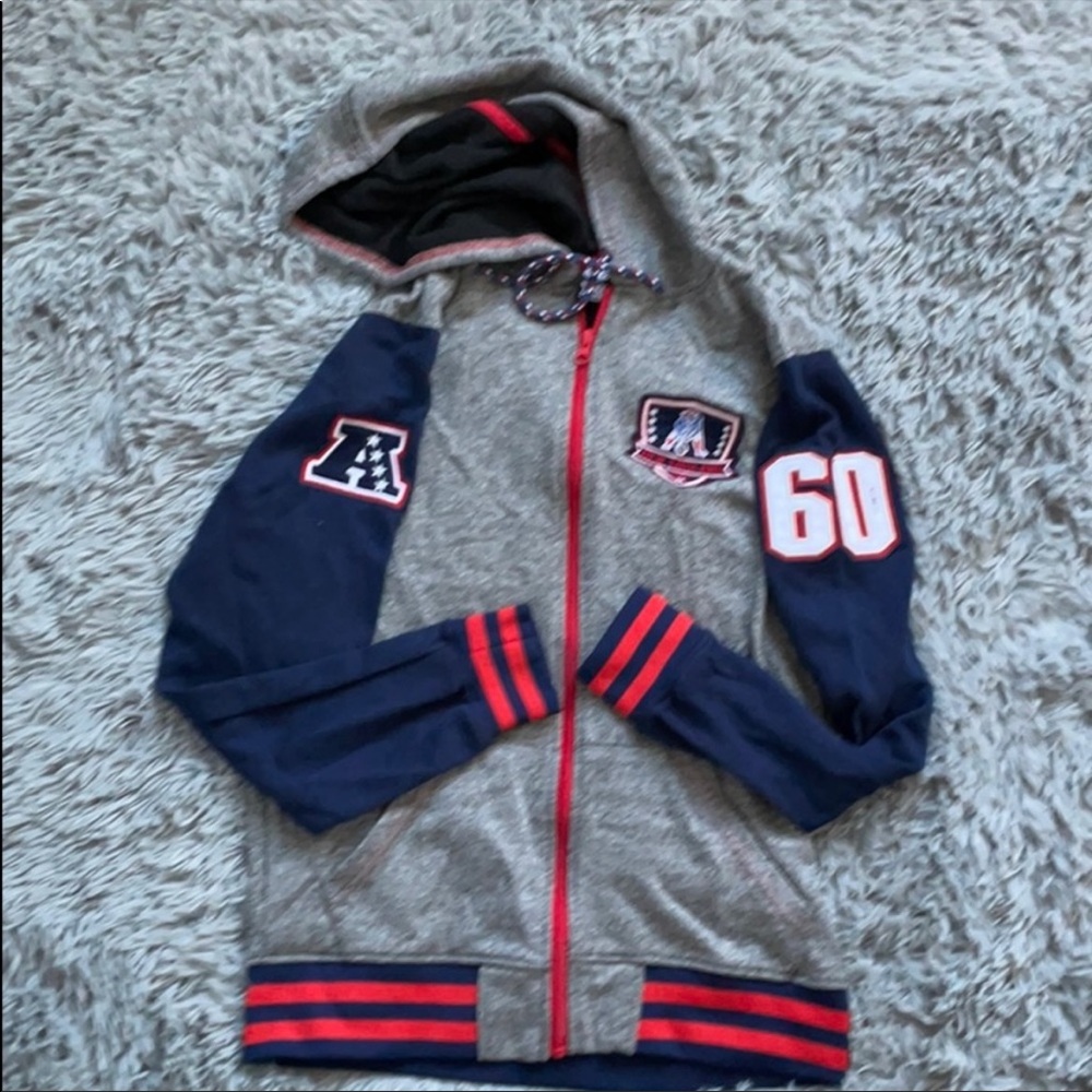 Patriots zip up hoodie size small